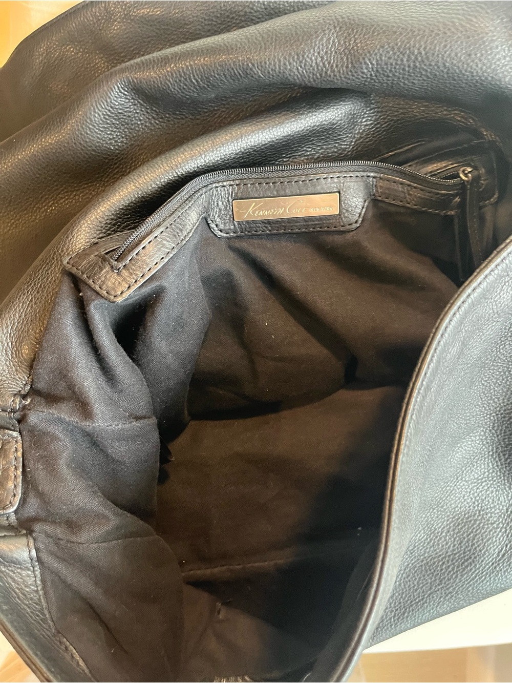 Kenneth Cole Black Leather Messenger Bag with Metal Corner Accents - Picture 7 of 9